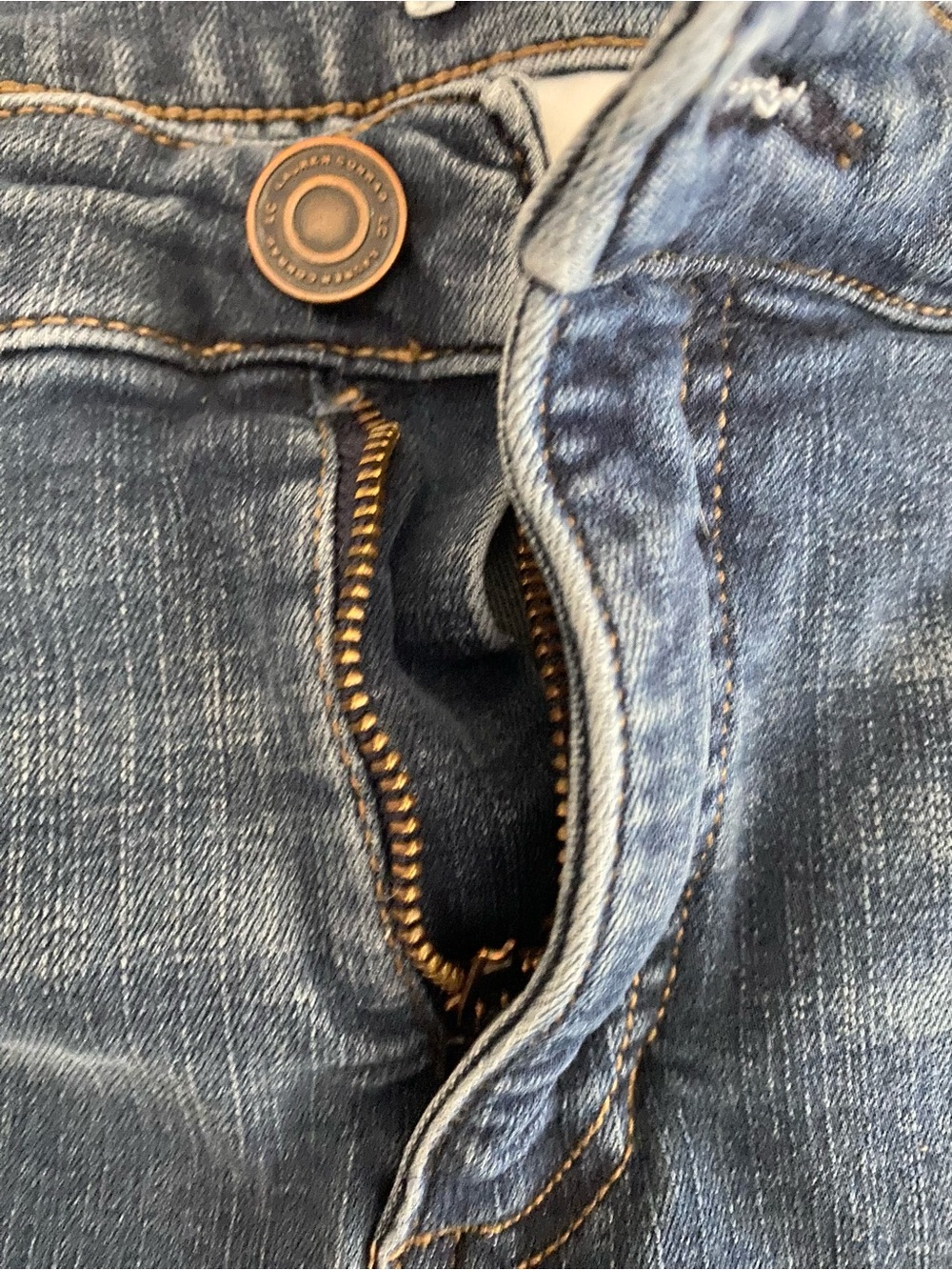 Jeans Subcategory Identification - Picture 3 of 5